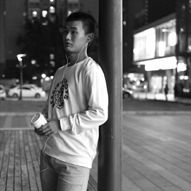 精卫的第一张照片--镇江相亲服务中心