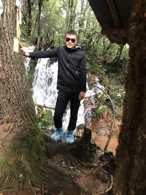 譕訫的第一张照片--镇江相亲服务中心