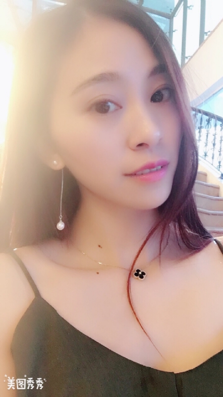 隨風的云的第一张照片--镇江相亲服务中心