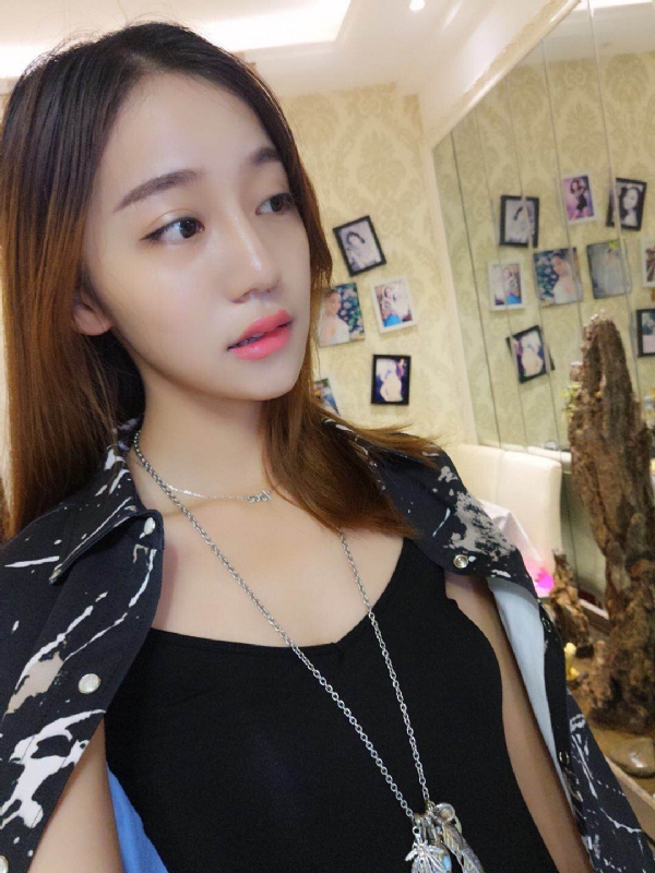 凉兮的第一张照片--镇江相亲服务中心