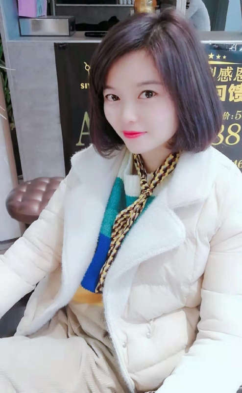 认真的雪的第一张照片--镇江相亲服务中心