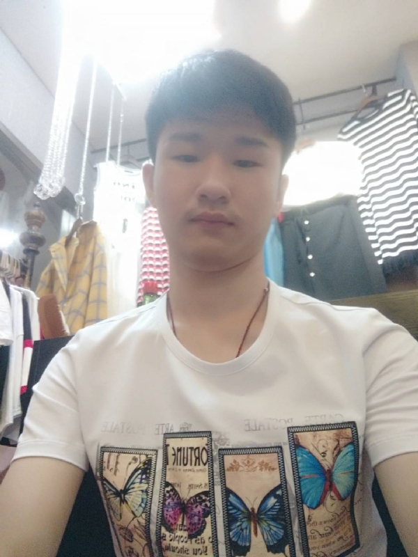 许你一世的第一张照片--镇江相亲服务中心