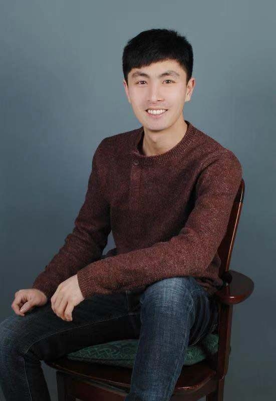 王泽的第二张照片--镇江相亲服务中心