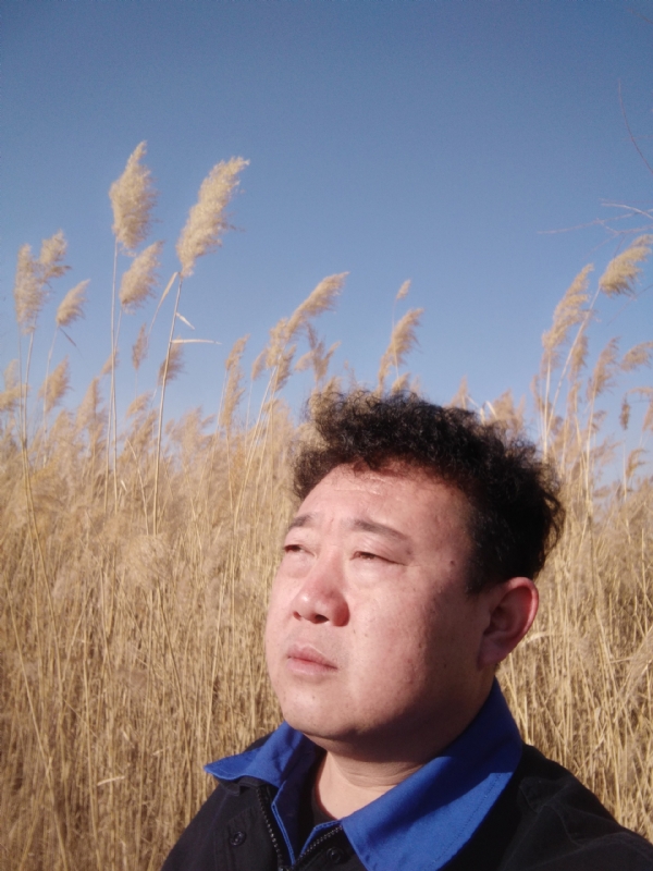 德刚的第一张照片--镇江相亲服务中心