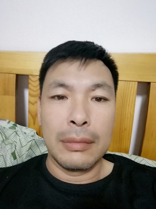 不爱当牛的第一张照片--镇江相亲服务中心
