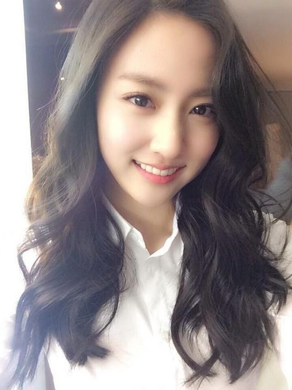 等爱的易微的第一张照片--镇江相亲服务中心