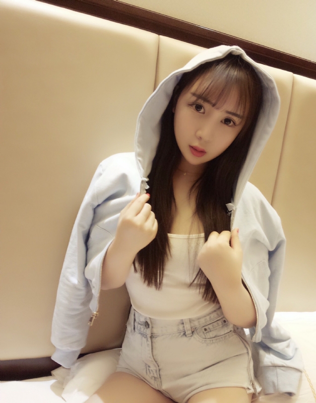 琪琪的第一张照片--镇江相亲服务中心