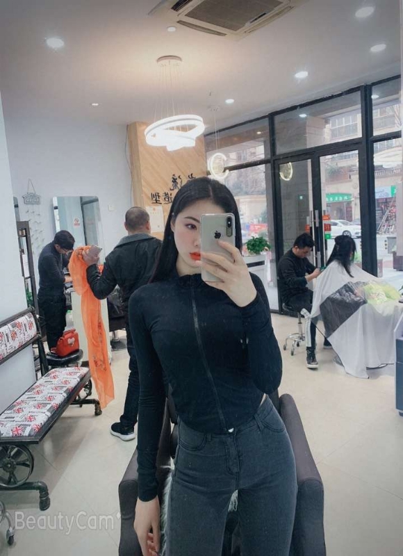 婷婷的第四张照片--镇江相亲服务中心