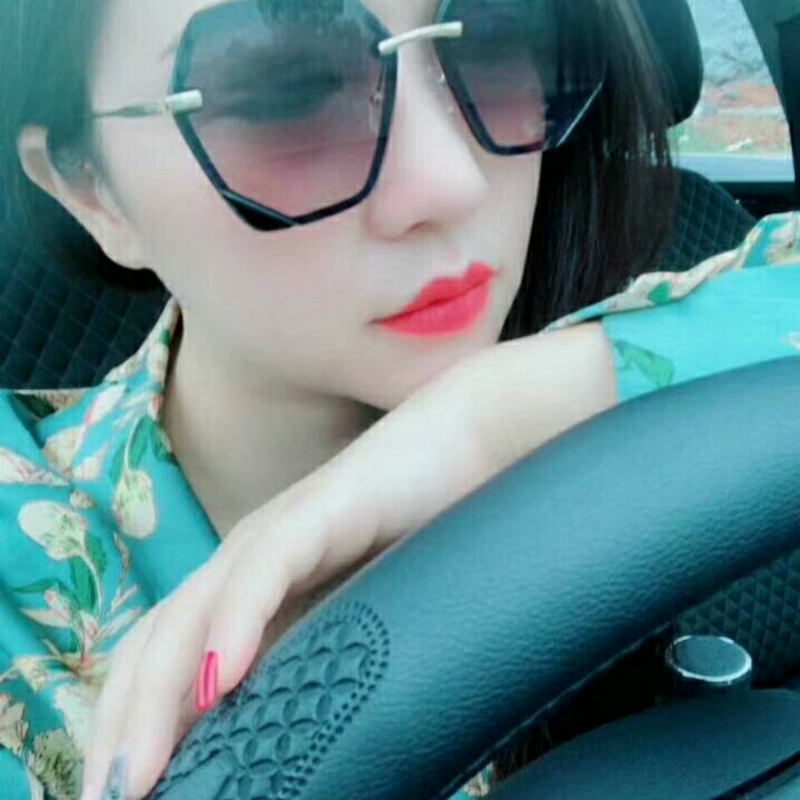 Emily的第三张照片--镇江相亲服务中心