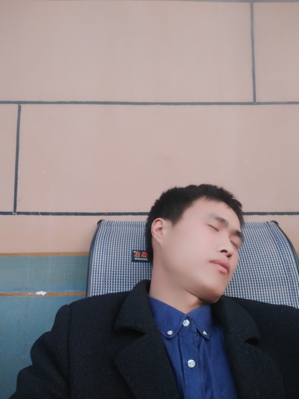 有钱爱情才能长久的第一张照片--镇江相亲服务中心