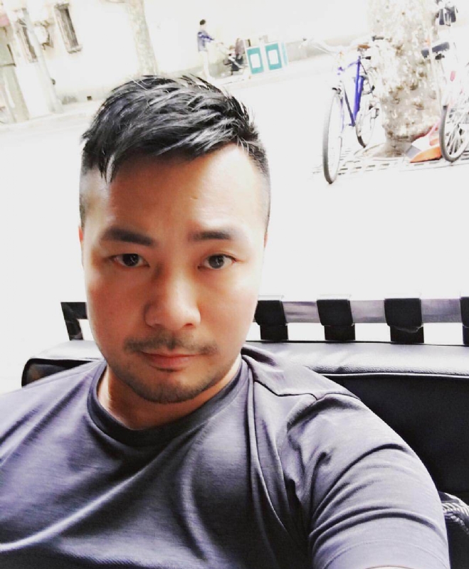刘江平的第二张照片--镇江相亲服务中心