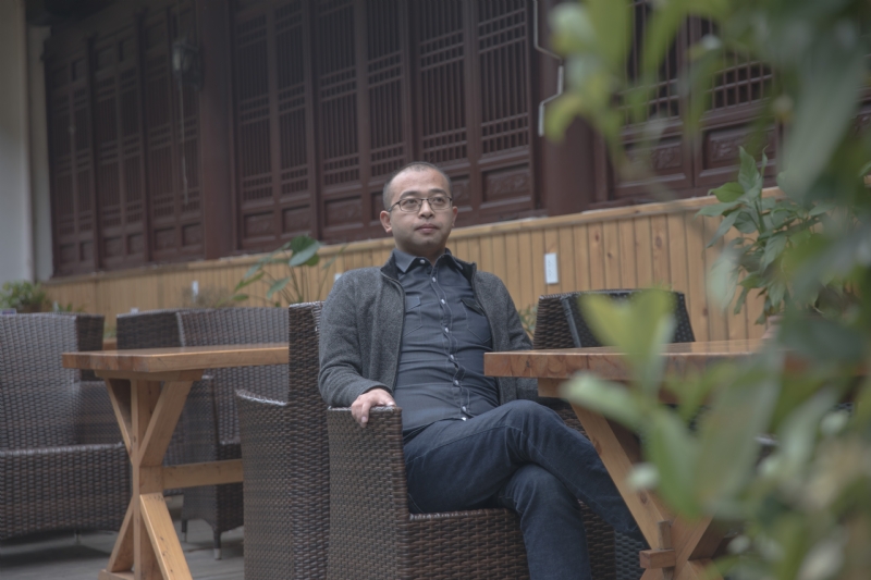 世界那么大的第一张照片--镇江相亲服务中心