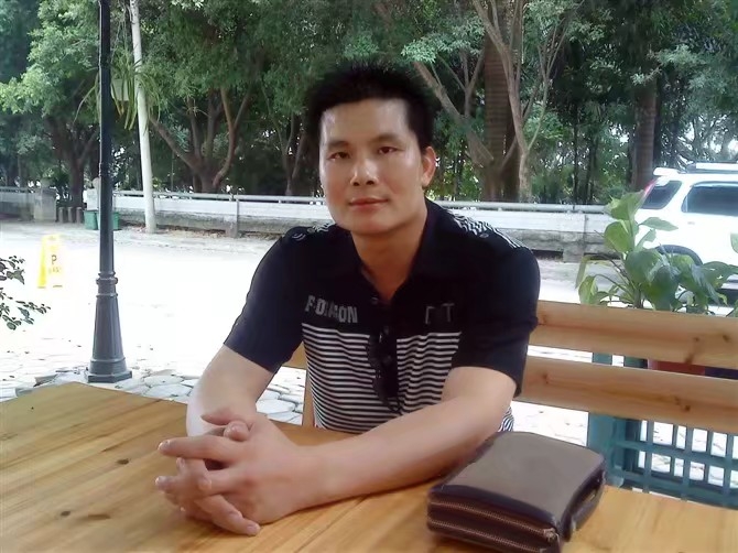 贴身爱人的第一张照片--镇江相亲服务中心