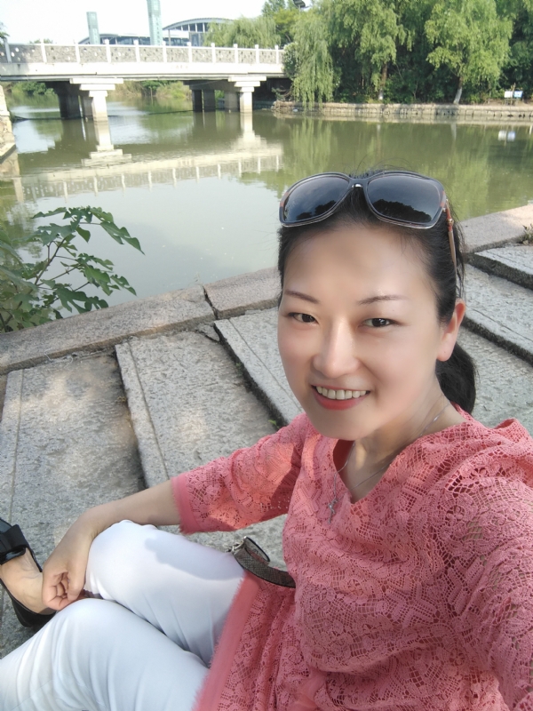 渴慕的第一张照片--镇江相亲服务中心