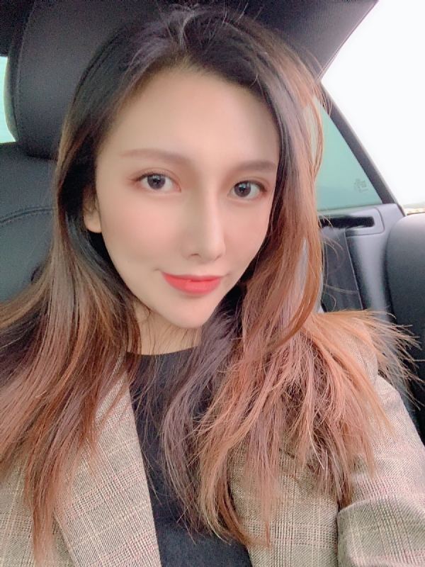 李岚Lancy的第一张照片--镇江相亲服务中心