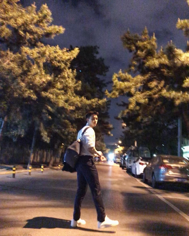 深海的第二张照片--镇江相亲服务中心