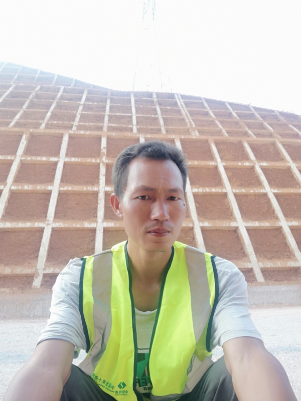 哥们的第一张照片--镇江相亲服务中心