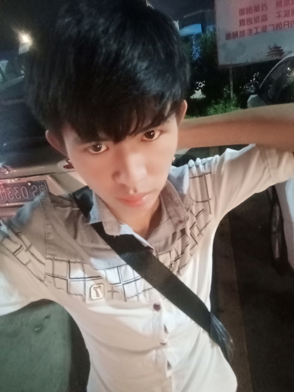 杨哥的第一张照片--镇江相亲服务中心