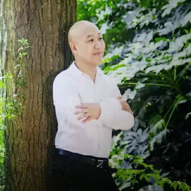 郑鑫牵手的第一张照片--镇江相亲服务中心