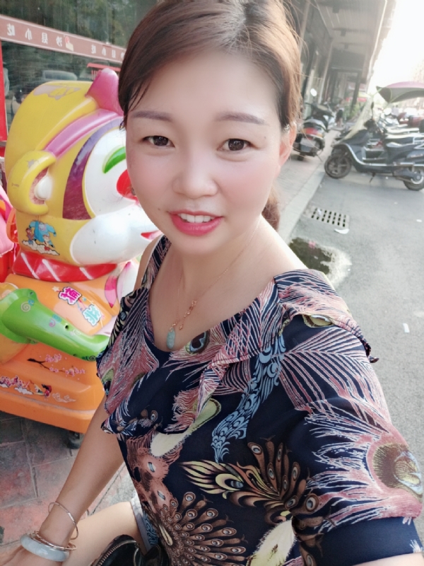 云儿的第一张照片--镇江相亲服务中心