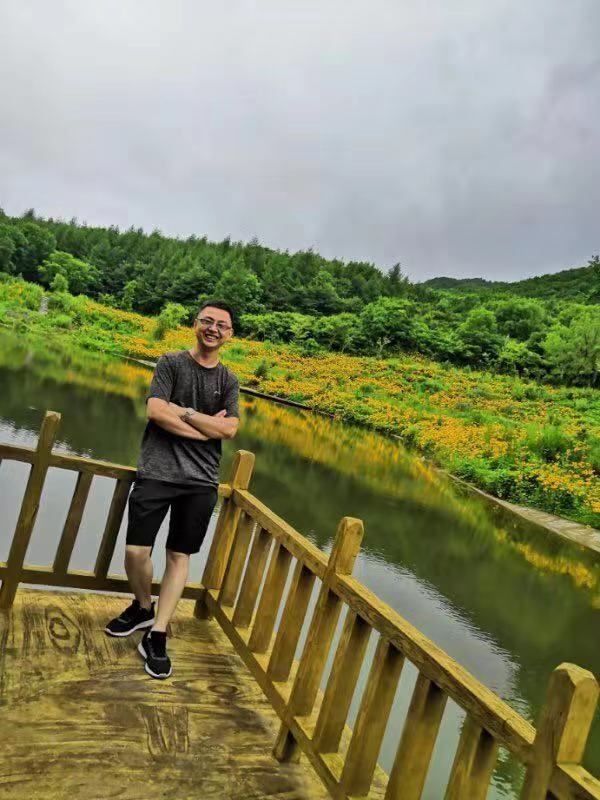 正能量的第三张照片--镇江相亲服务中心