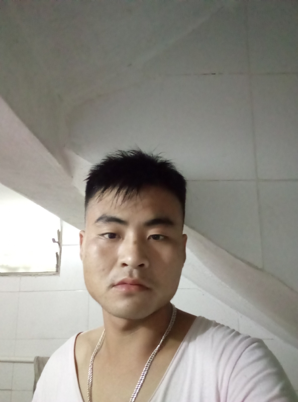 落叶知秋的第一张照片--镇江相亲服务中心