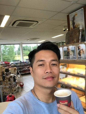 短歌的第一张照片--镇江相亲服务中心