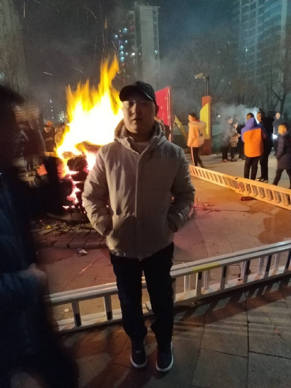 爱情里的俩个人的第二张照片--镇江相亲服务中心