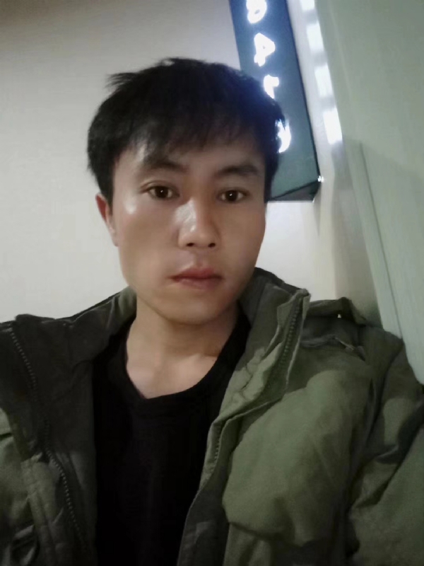 槑头槑脑的第一张照片--镇江相亲服务中心