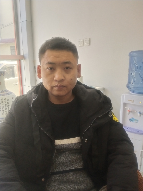 瞿波的第一张照片--镇江相亲服务中心