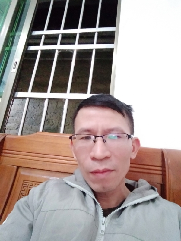 奋斗的第一张照片--镇江相亲服务中心