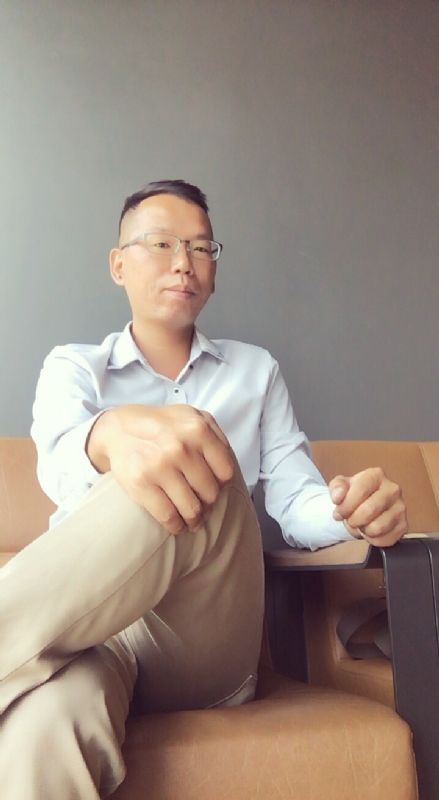 LI的第一张照片--镇江相亲服务中心