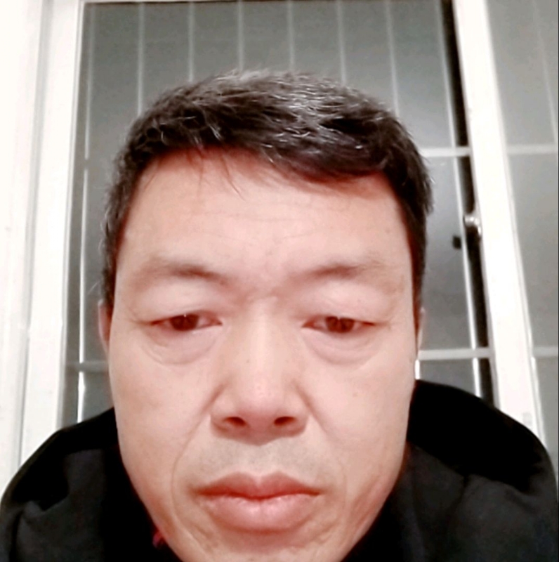 心静的第一张照片--镇江相亲服务中心
