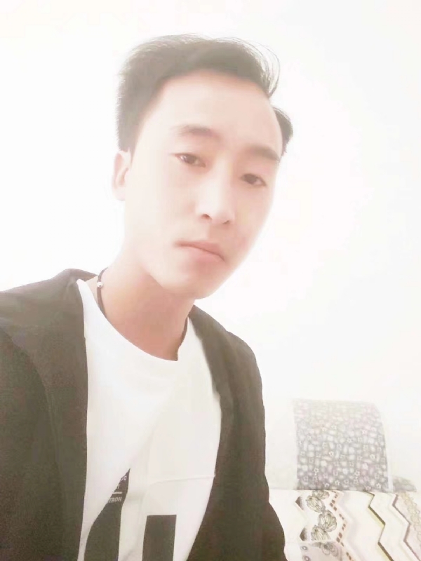 萧艺的第一张照片--镇江相亲服务中心