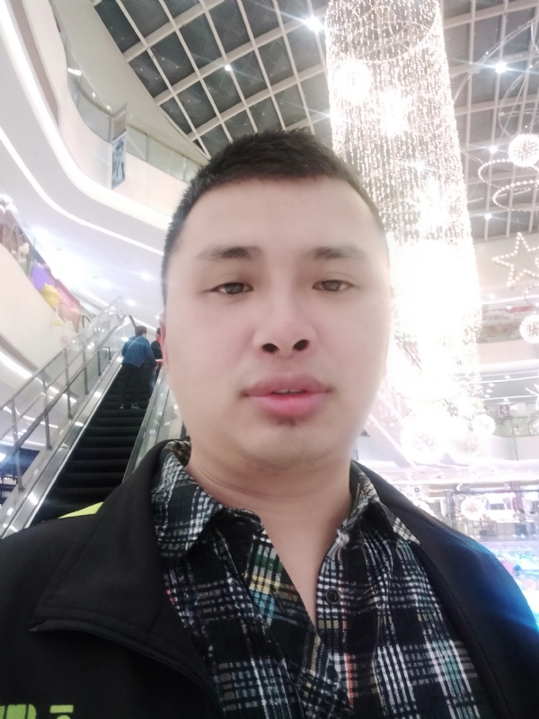 小胖的第一张照片--镇江相亲服务中心