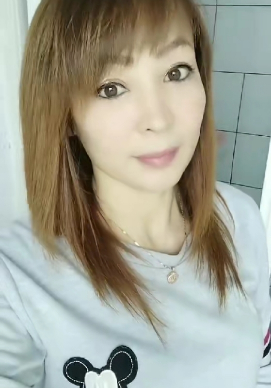 魅力白玲的第一张照片--镇江相亲服务中心