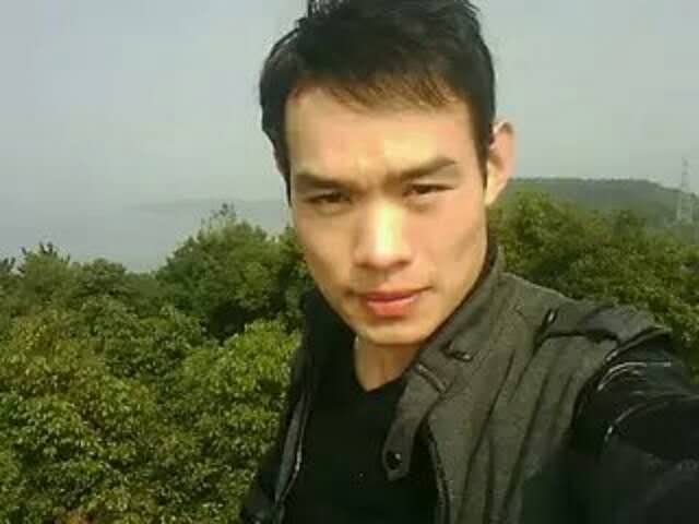 明镜的第一张照片--镇江相亲服务中心