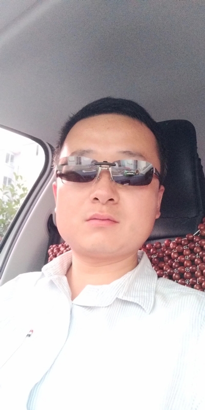 痛苦的单身狗的第一张照片--镇江相亲服务中心