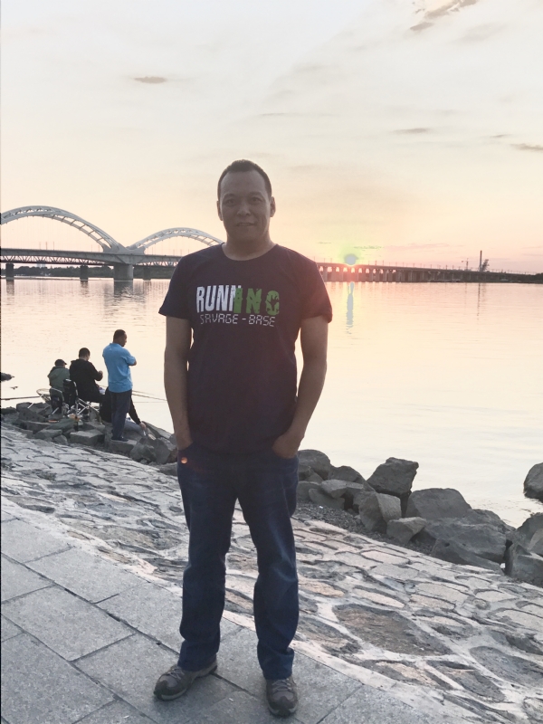 海天一色的第一张照片--镇江相亲服务中心