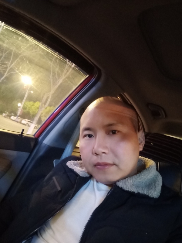 平平淡淡的第一张照片--镇江相亲服务中心