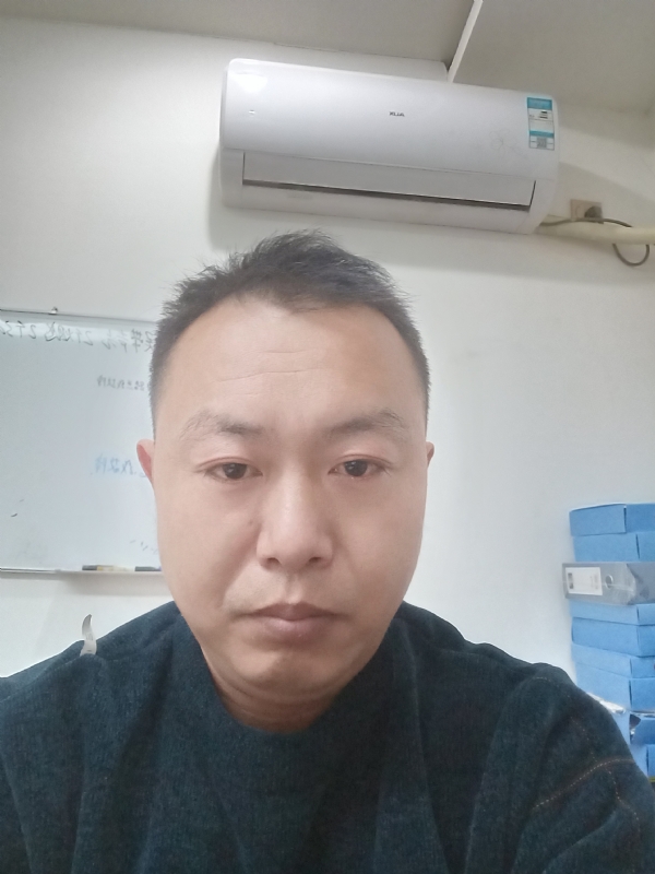 寻找另一半的第二张照片--镇江相亲服务中心