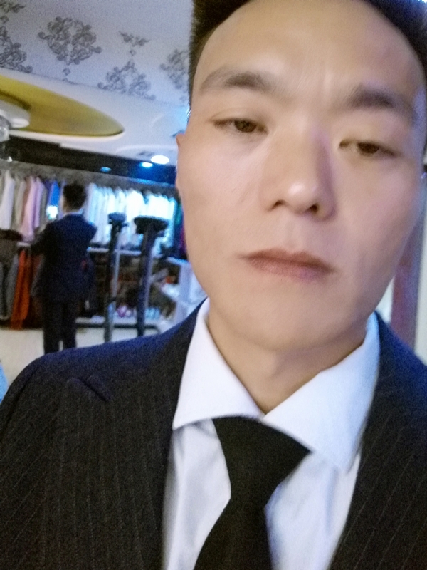 醉酒的蝴蝶的第二张照片--镇江相亲服务中心