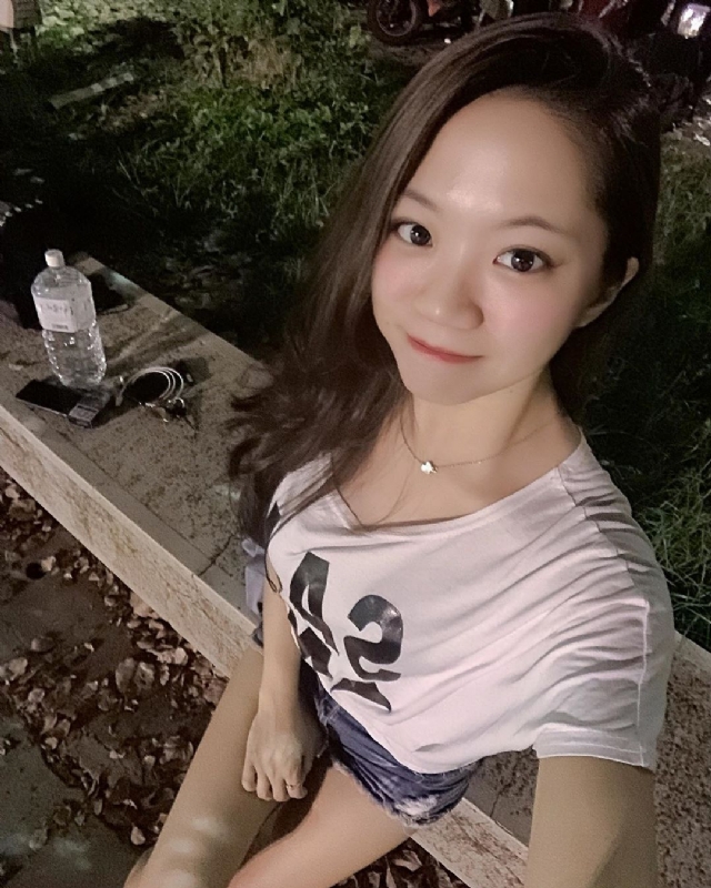 欣欣的第一张照片--镇江相亲服务中心