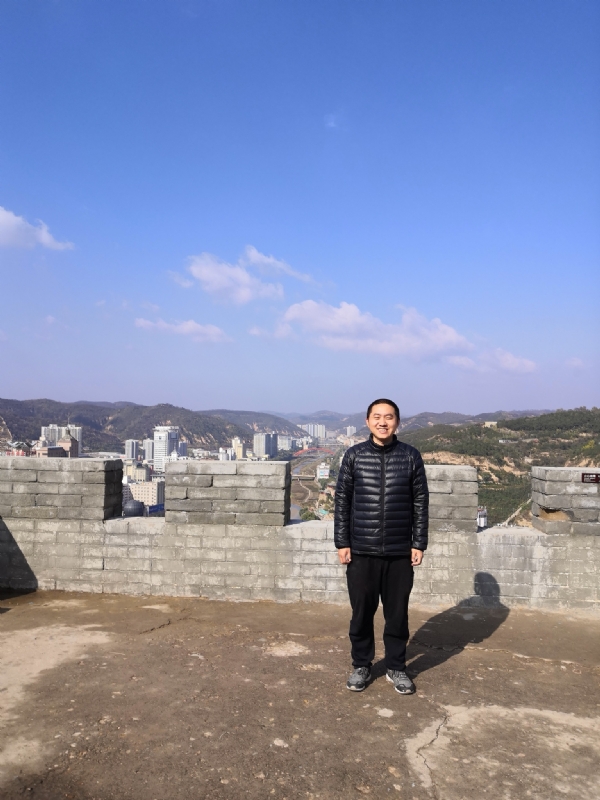 人间不值得的第一张照片--镇江相亲服务中心