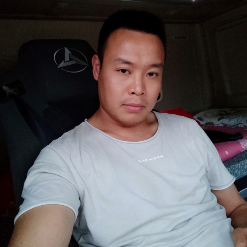 默默的第一张照片--镇江相亲服务中心