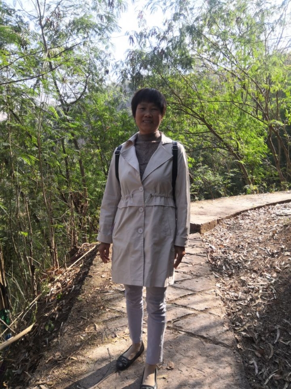 兰草的第一张照片--镇江相亲服务中心
