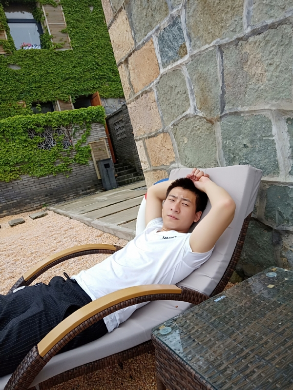 真心寻找另一半的第一张照片--镇江相亲服务中心