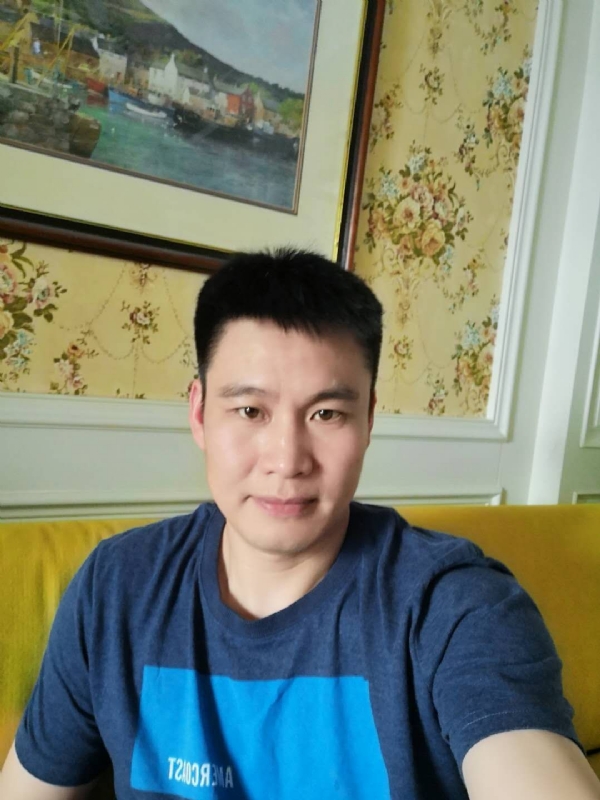 阳光灿烂的第二张照片--镇江相亲服务中心