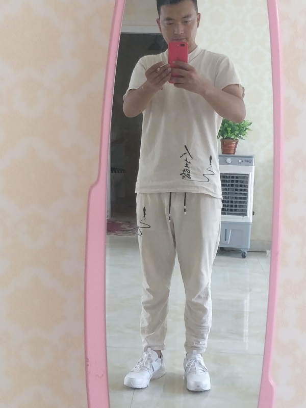 一天一根烟的第一张照片--镇江相亲服务中心