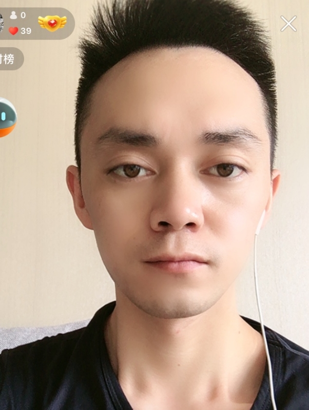 游爽的第一张照片--镇江相亲服务中心